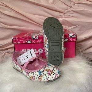 Little Girls Hello Kitty Flats 💕
